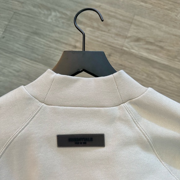 ESSENTIALS FEAR OF GOD Crew Neck - Picture 5 of 6